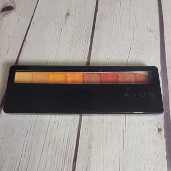 AVON 8 in 1 Lip Compact Palette Natural Ribbons with Case, Mirror and Brush NEW - Picture 3 of 5